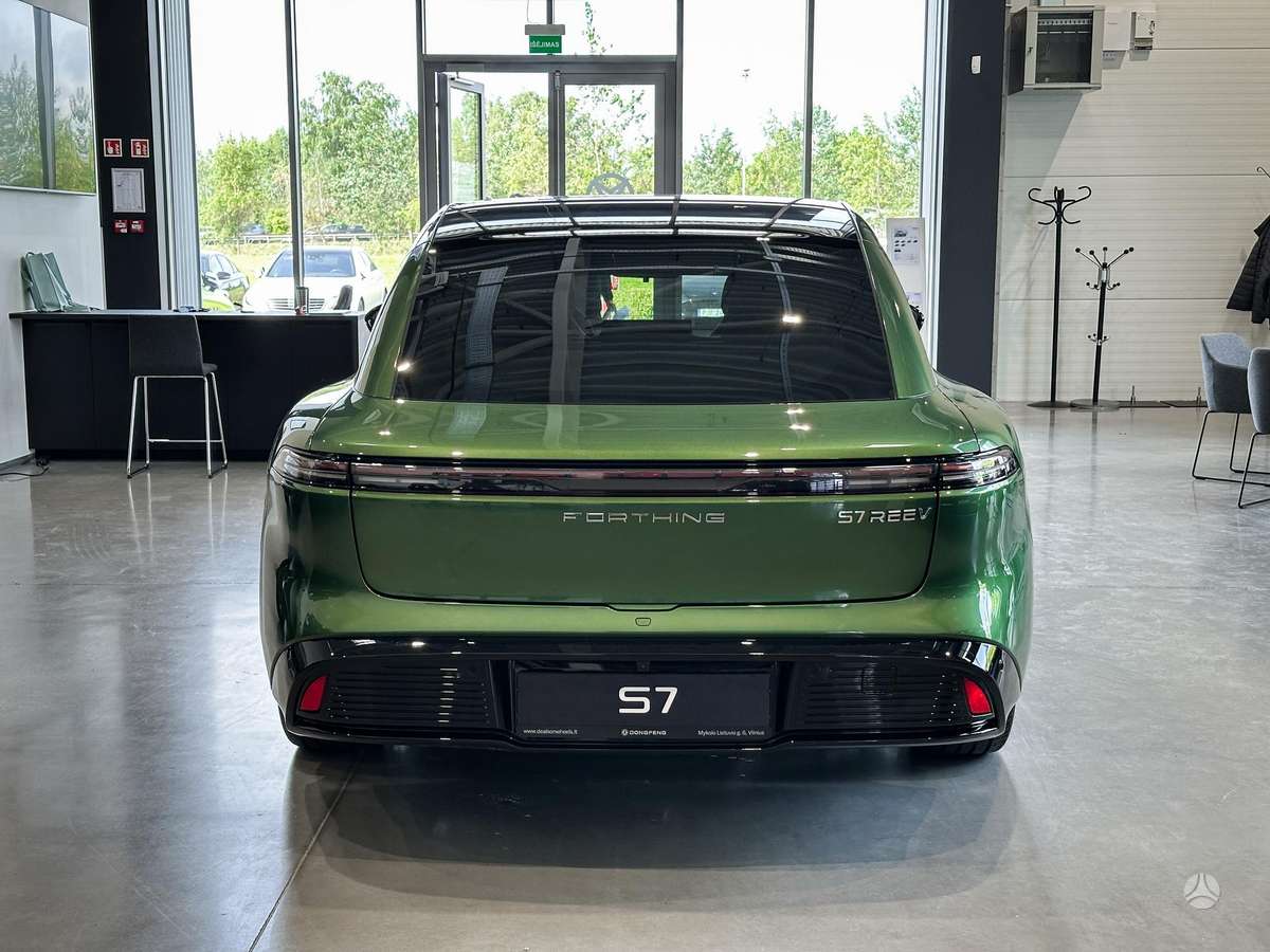Forthing S7, 1.5 l., hatchback