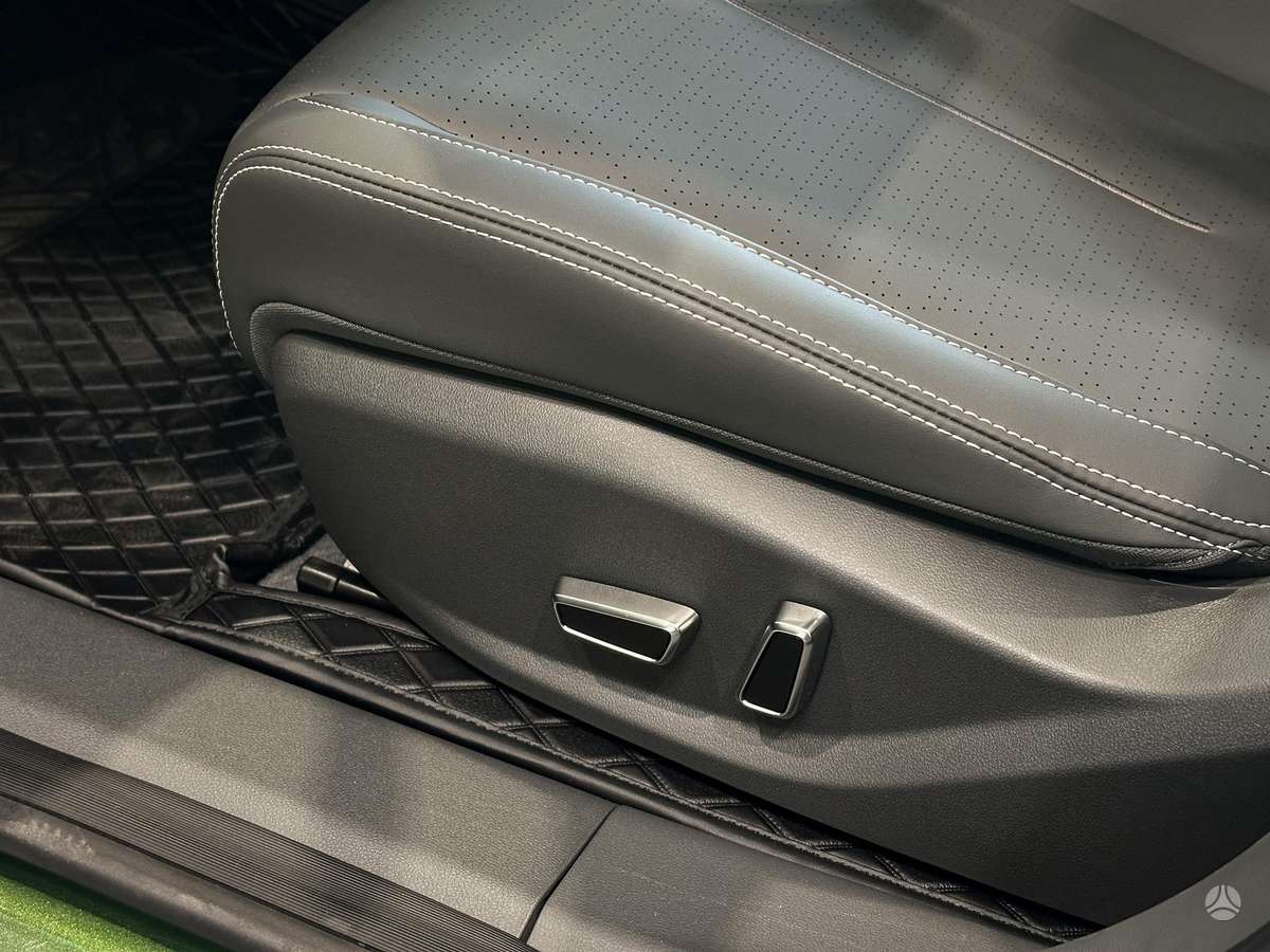 Forthing S7, 1.5 l., hatchback