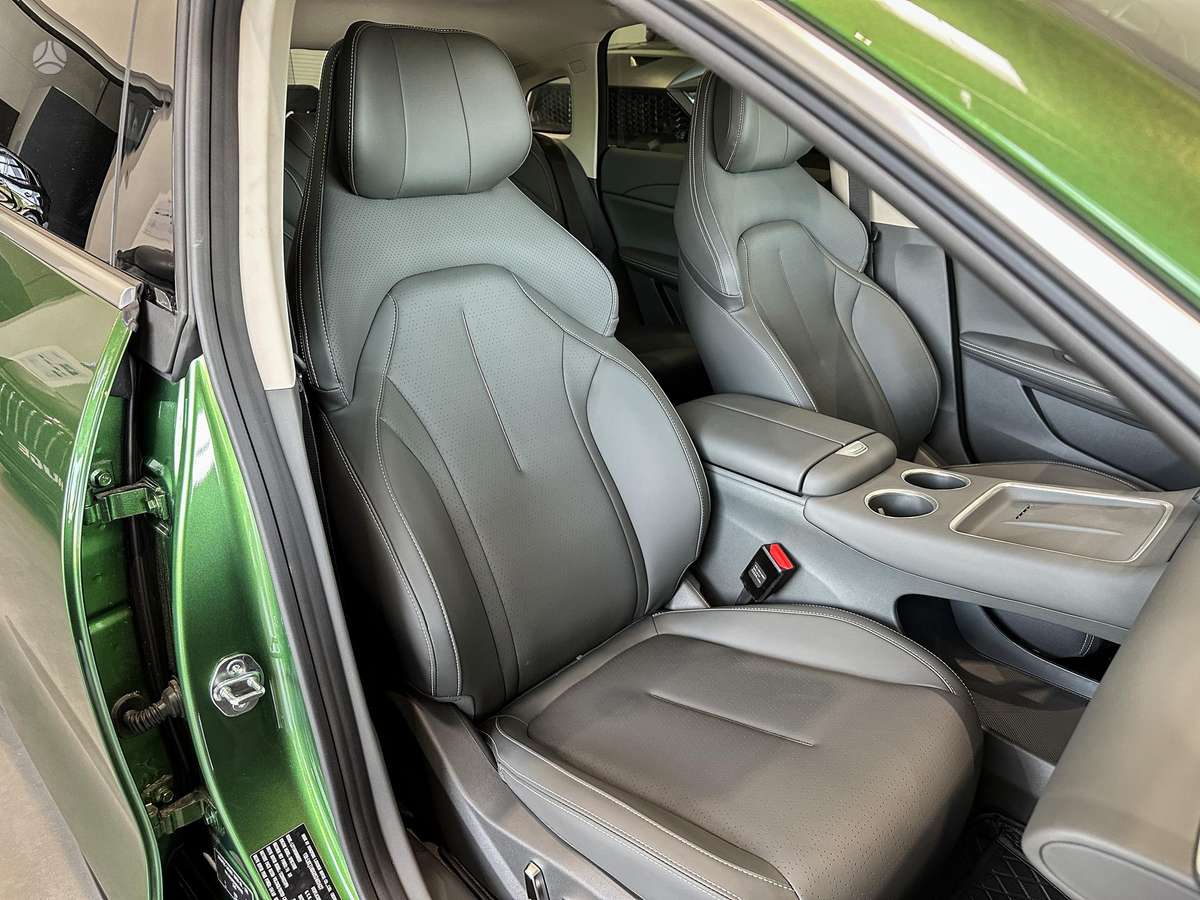 Forthing S7, 1.5 l., hatchback