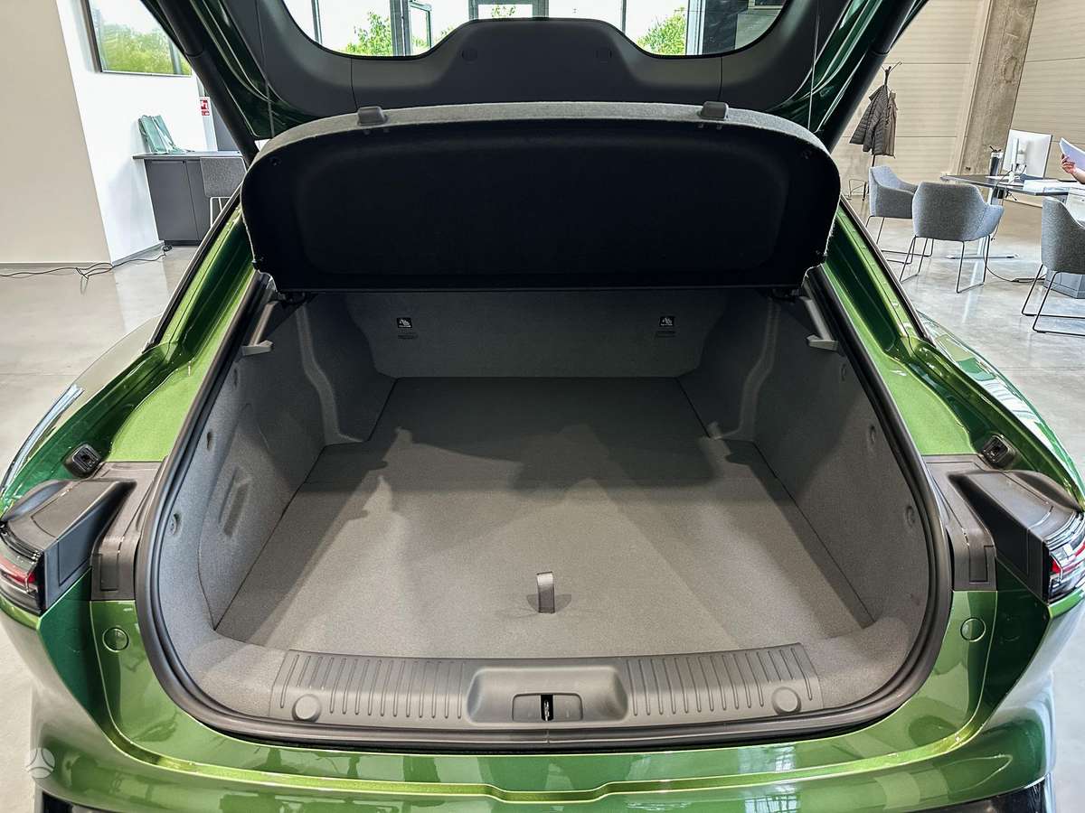 Forthing S7, 1.5 l., hatchback