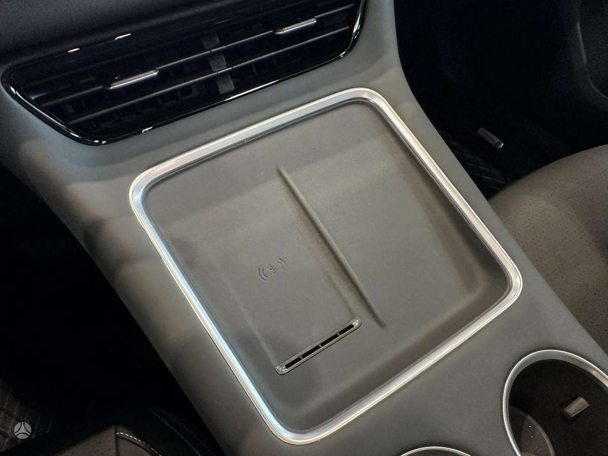 Forthing S7, 1.5 l., hatchback