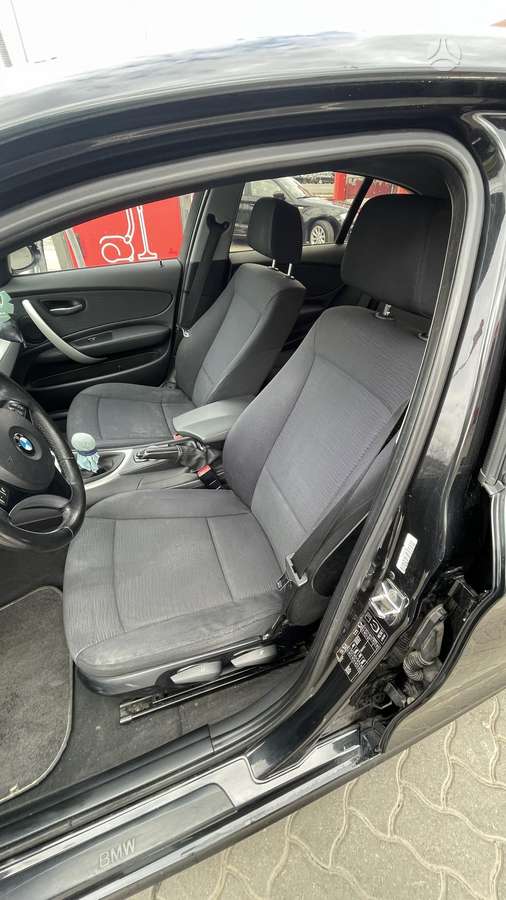 BMW 118, 2.0 l., Хэтчбек