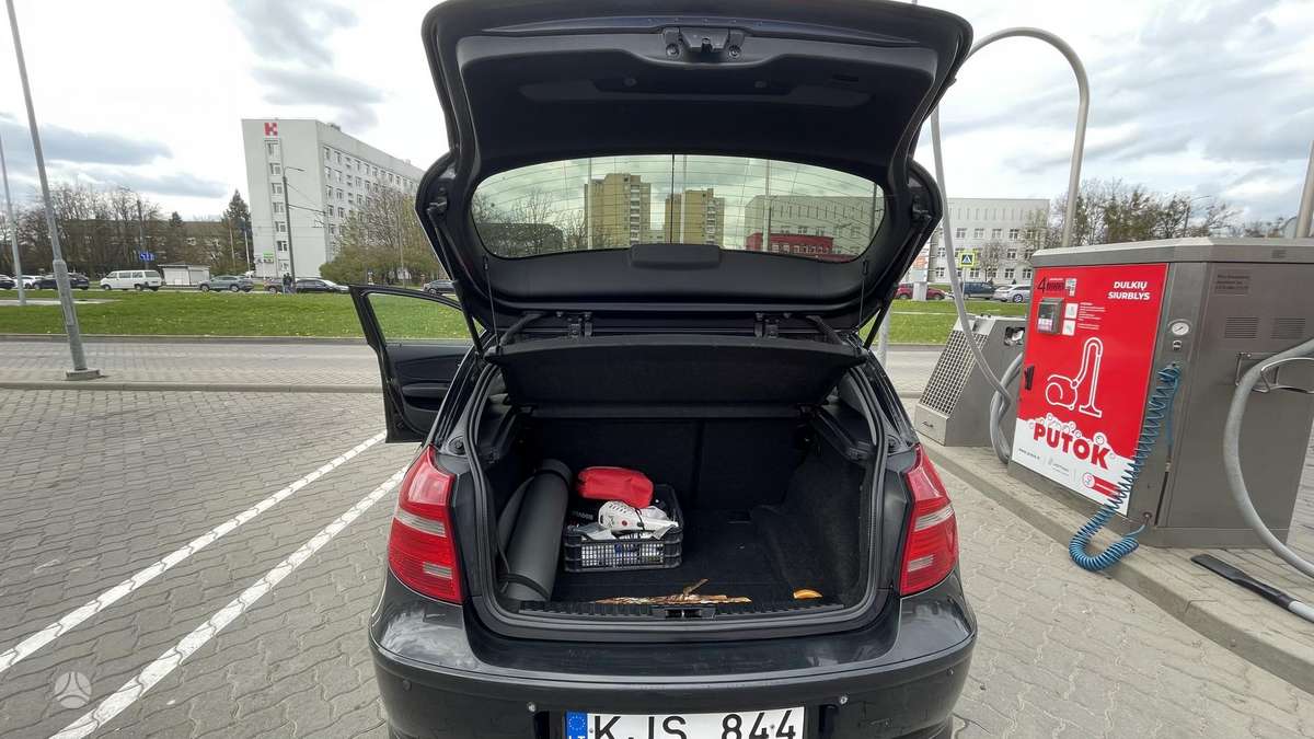 BMW 118, 2.0 l., Хэтчбек