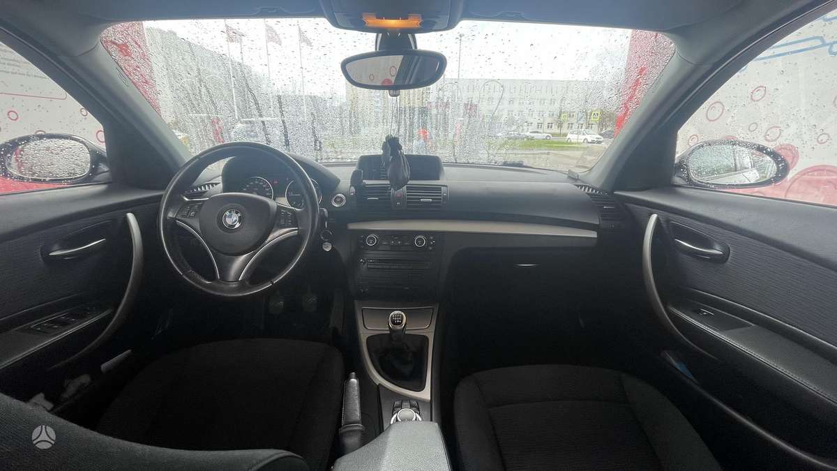 BMW 118, 2.0 l., Хэтчбек