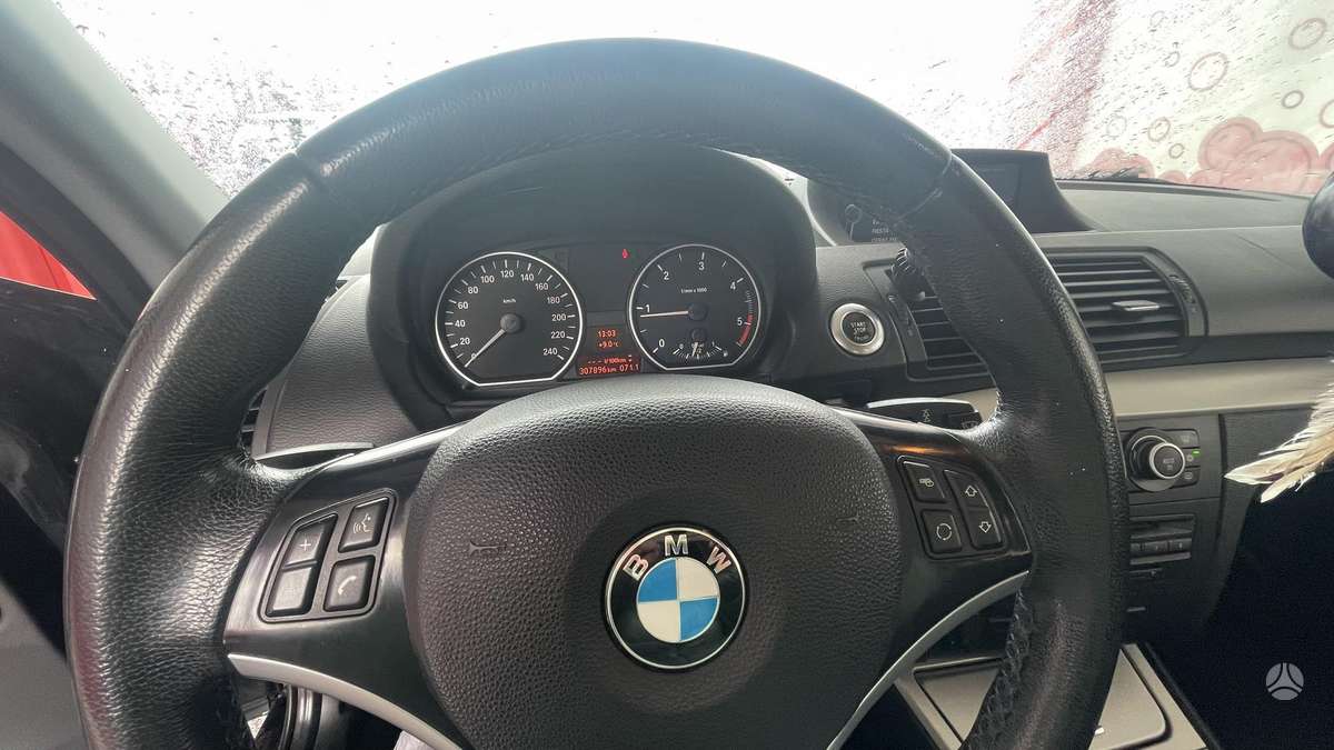 BMW 118, 2.0 l., Хэтчбек