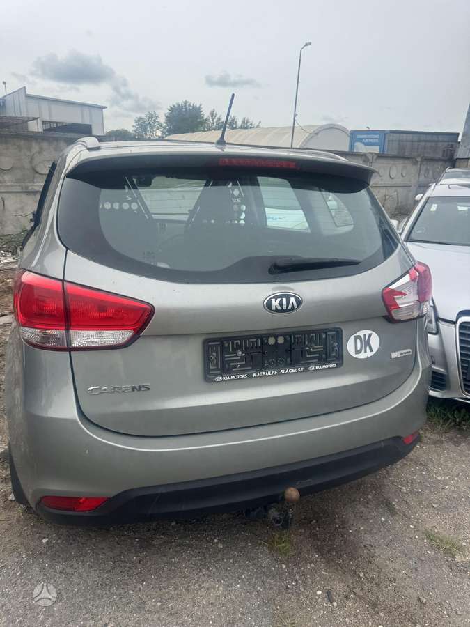 Kia Carens