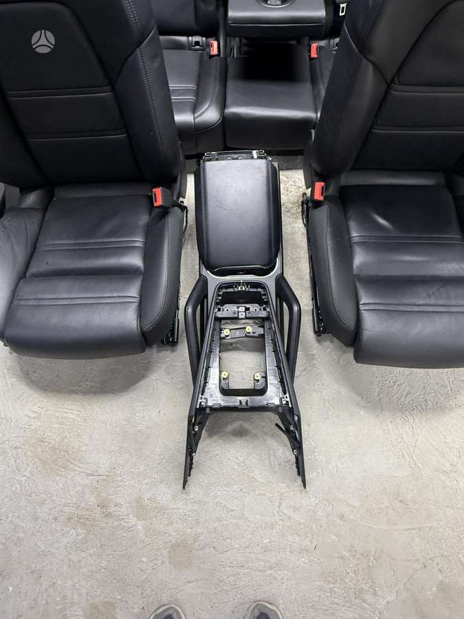 Porsche Cayenne Europa sildomas be defektu