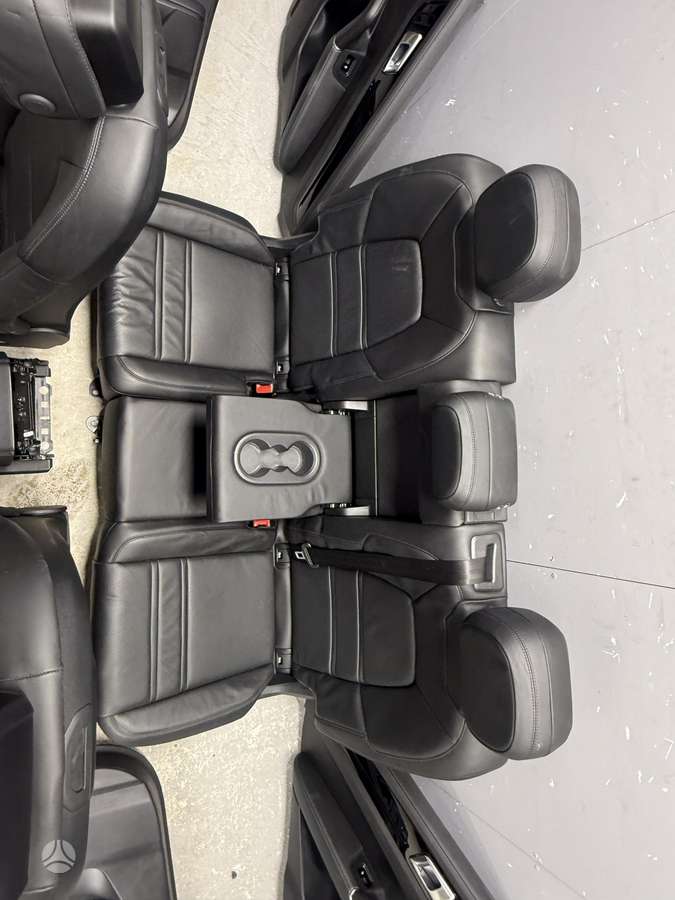 Porsche Cayenne Europa sildomas be defektu