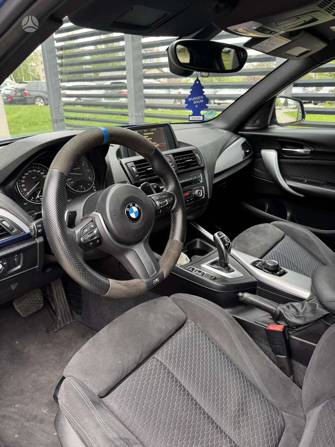BMW 120, 2.0 l., hatchback