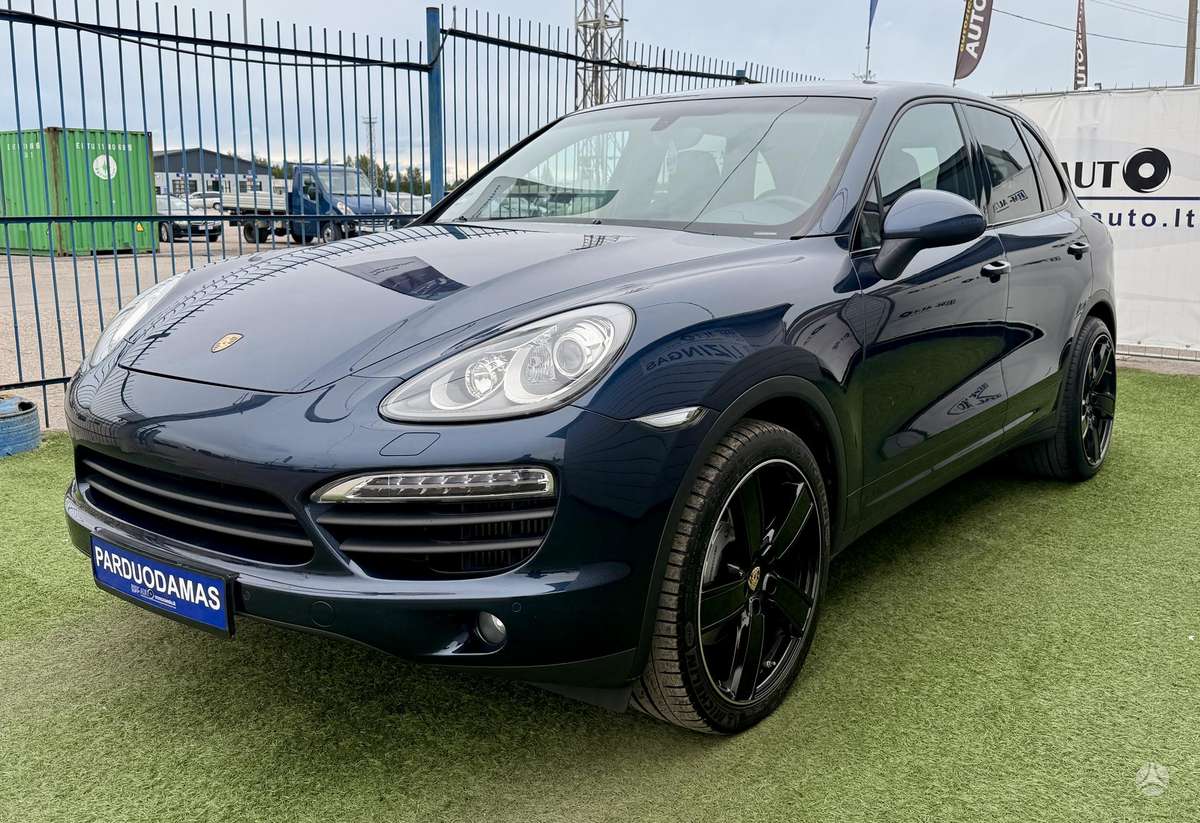 Porsche Cayenne - 1