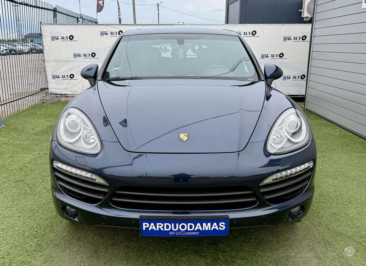 Porsche Cayenne - 2