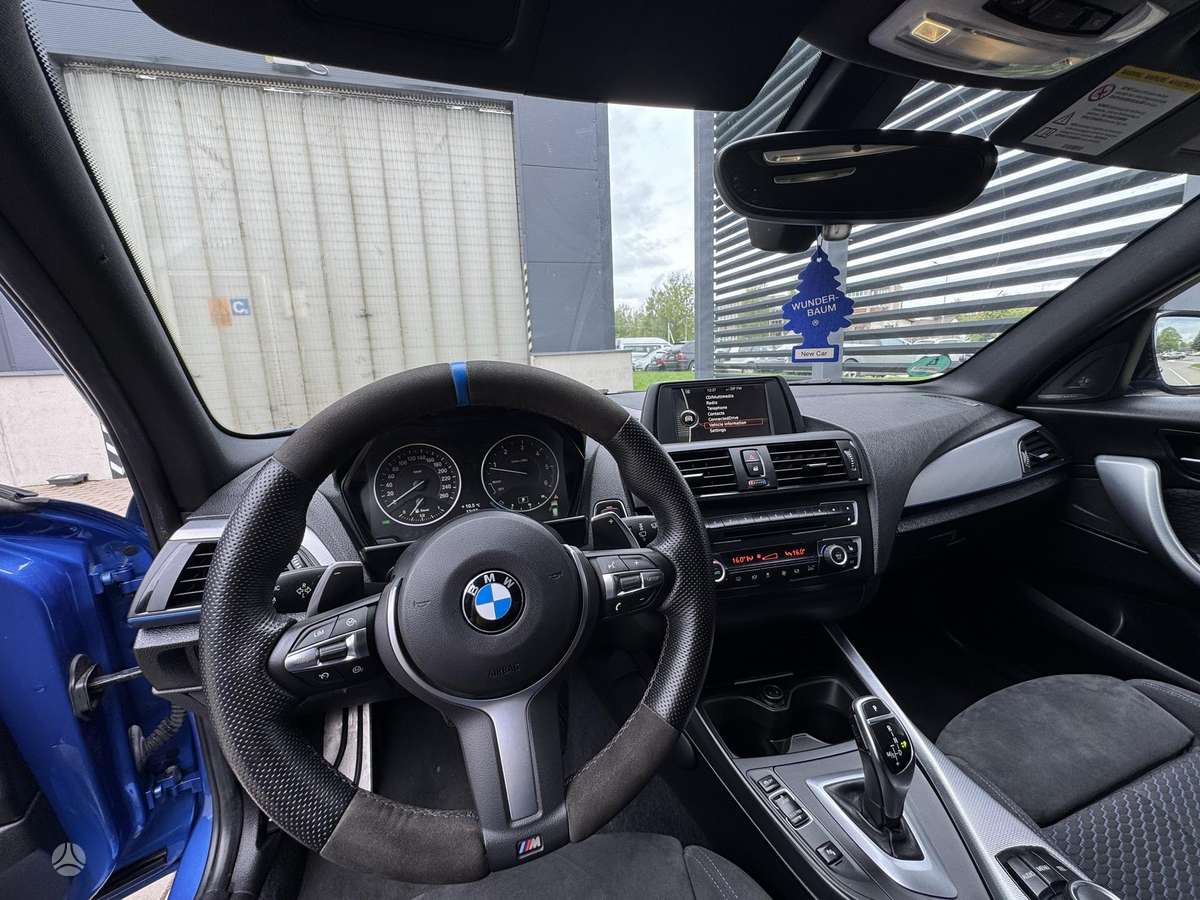 BMW 120, 2.0 l., hatchback