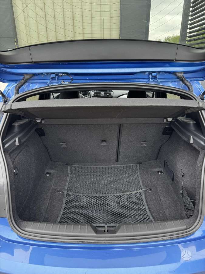 BMW 120, 2.0 l., hatchback