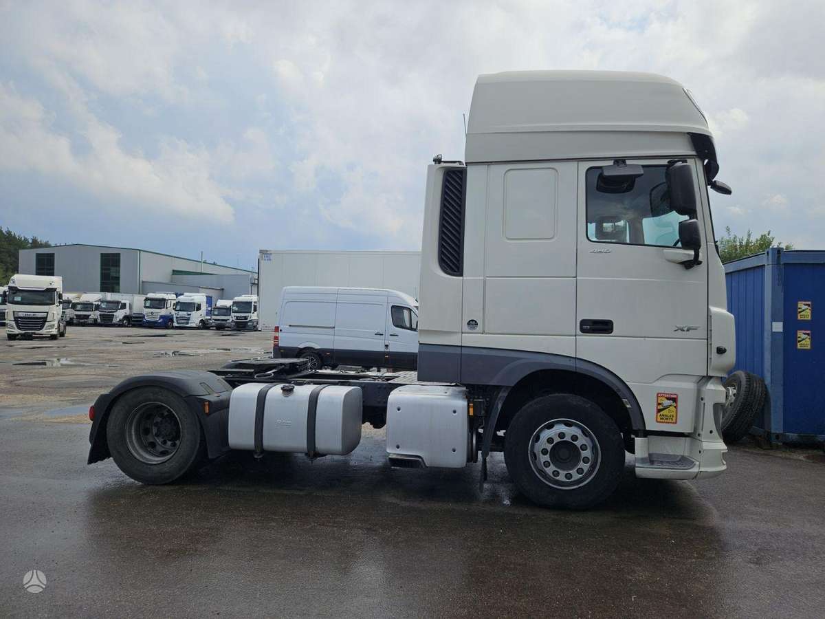 DAF XF 480 FT MOTOR DEFECT, double sleeper