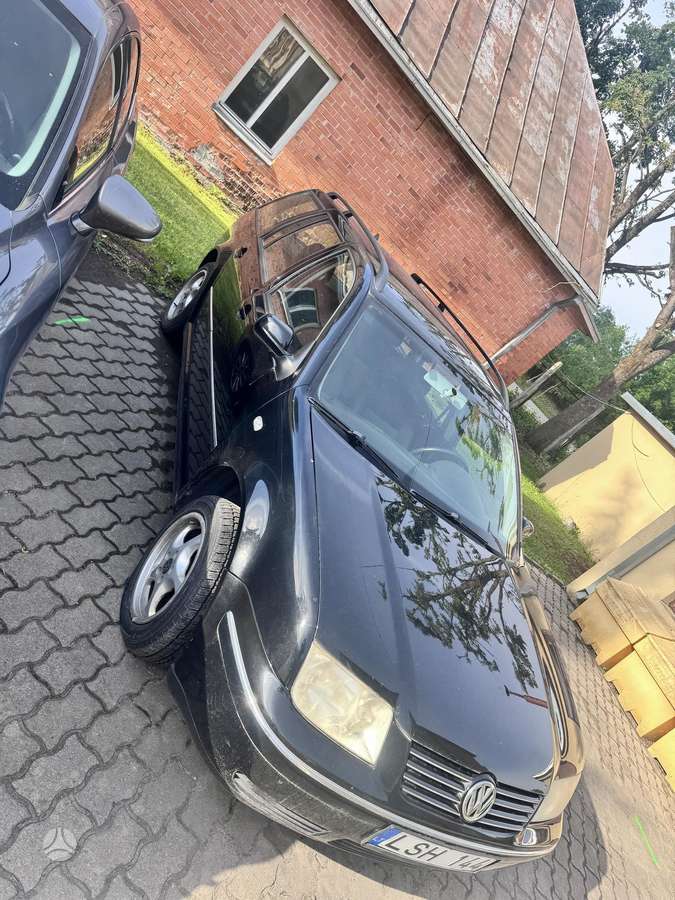 Volkswagen Bora - 1