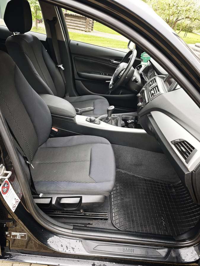 BMW 116, 2.0 l., hatchback