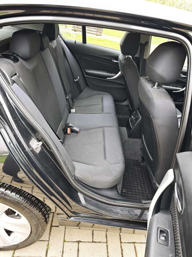 BMW 116, 2.0 l., hatchback