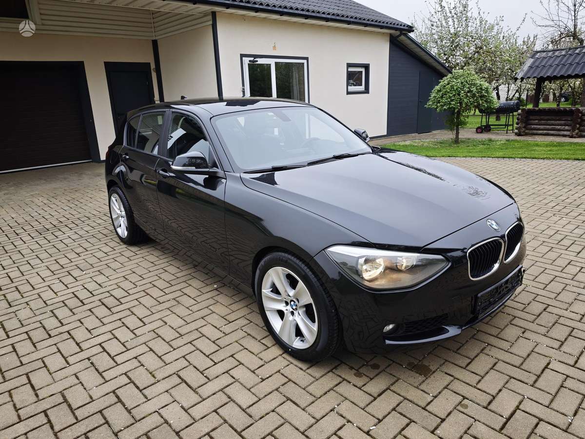BMW 116, 2.0 l., hatchback