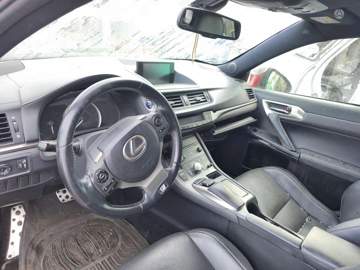 Lexus CT 200h