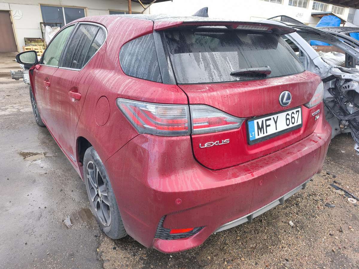 Lexus CT 200h