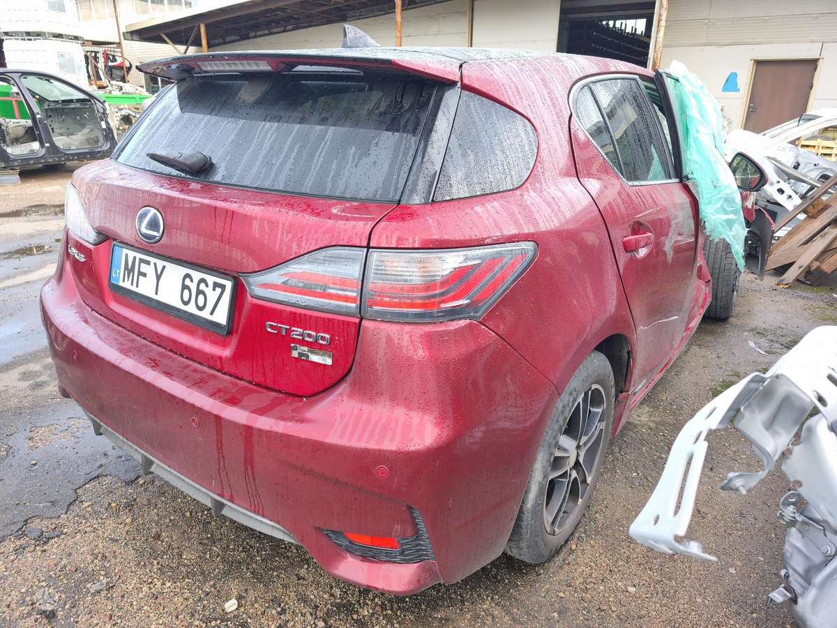 Lexus CT 200h
