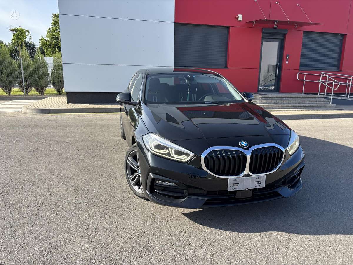 BMW 116, 1.5 l., hatchback