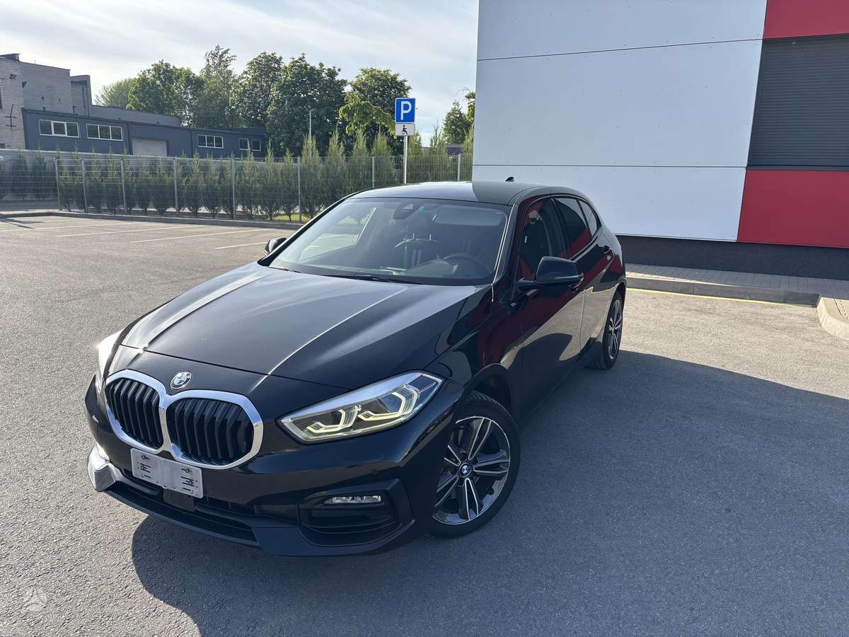 BMW 116, 1.5 l., hatchback