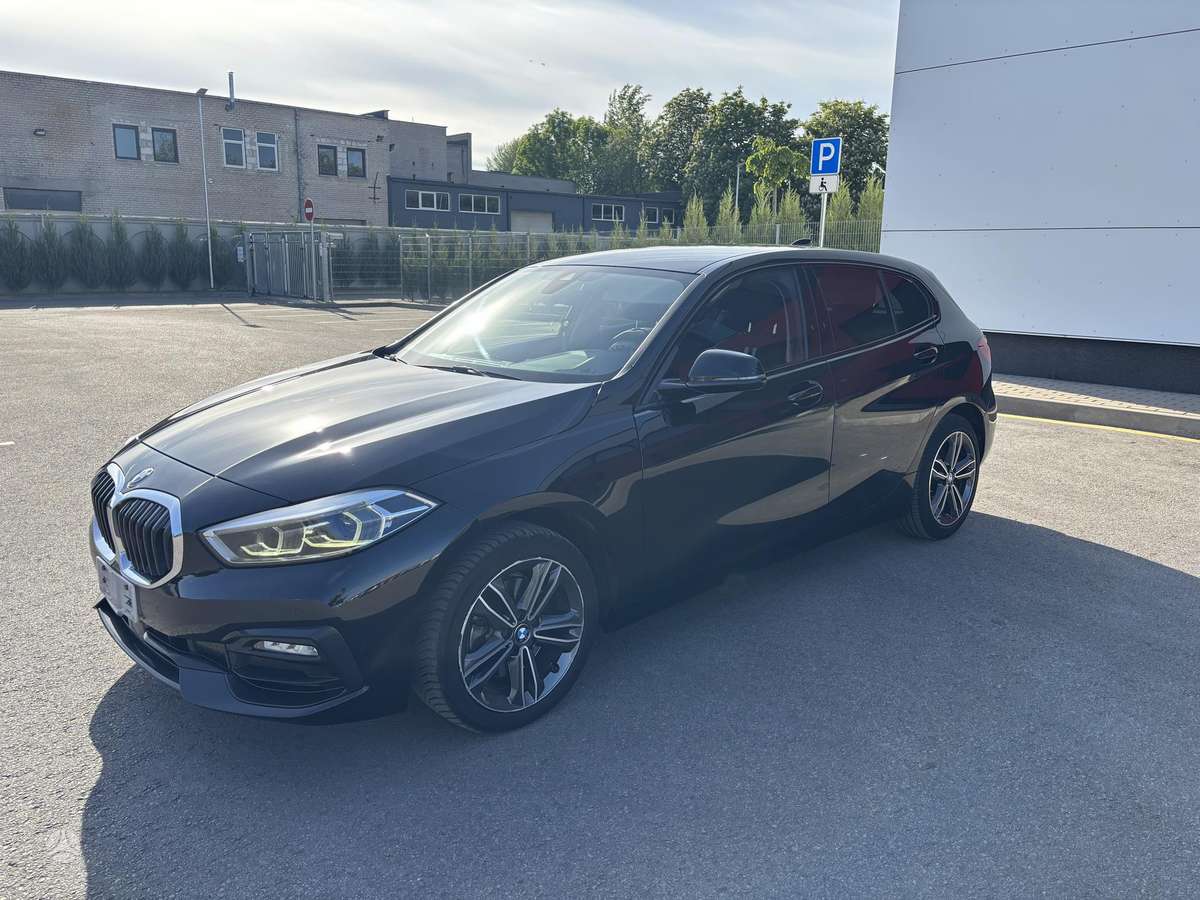 BMW 116, 1.5 l., hatchback