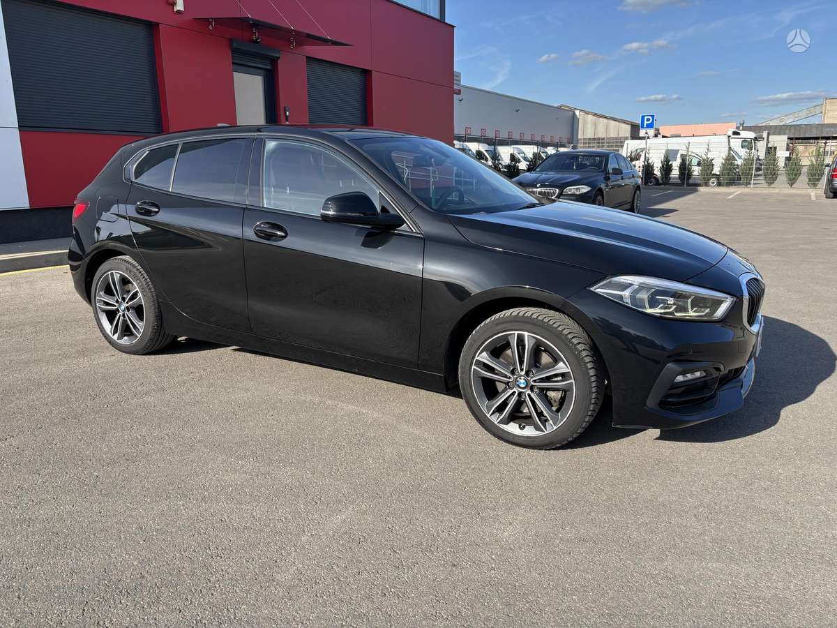 BMW 116, 1.5 l., hatchback