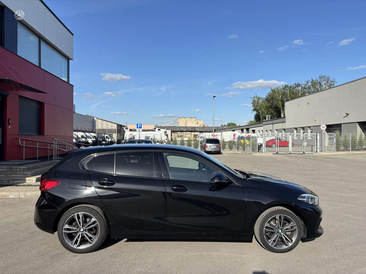 BMW 116, 1.5 l., hatchback