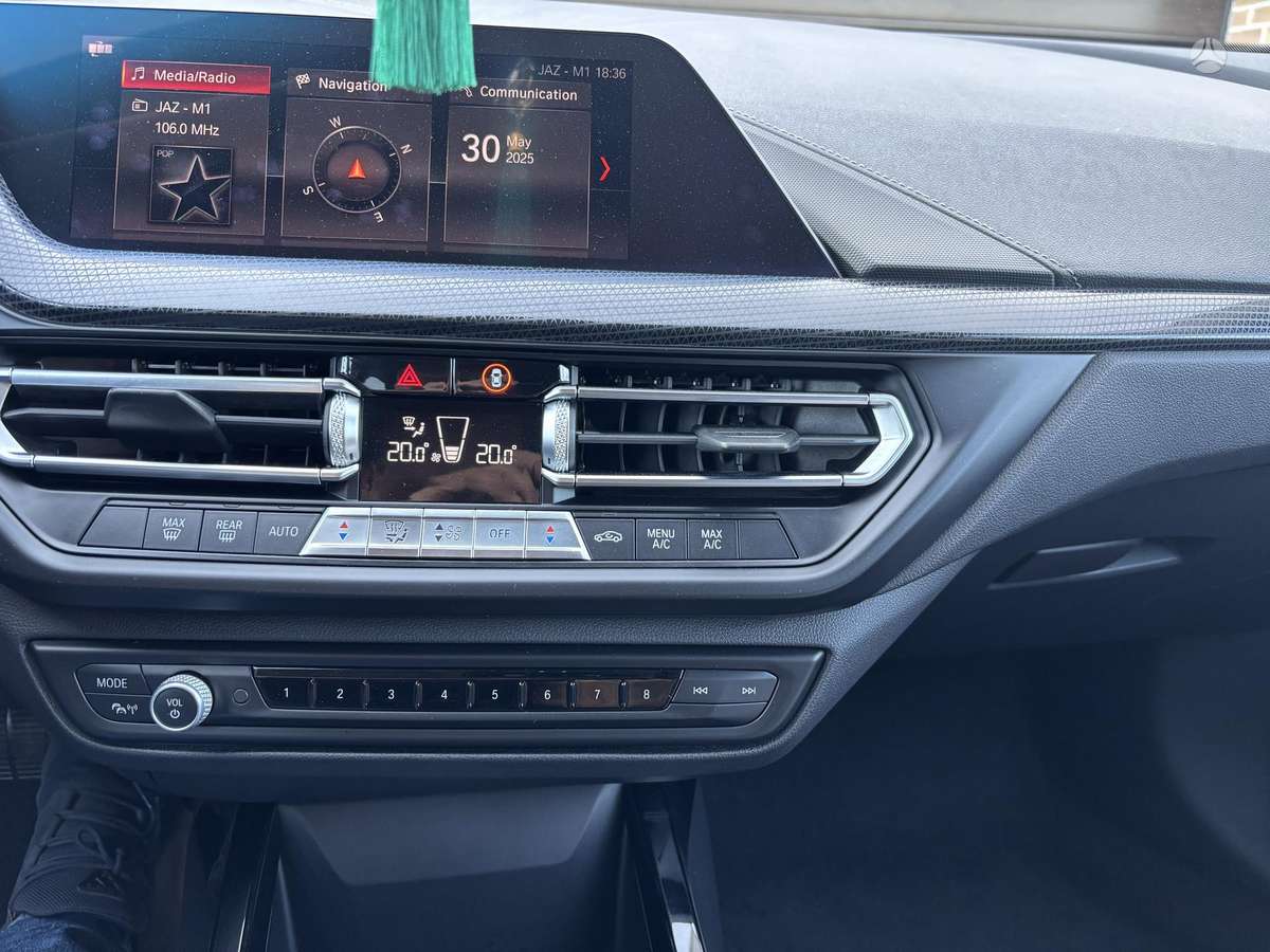 BMW 116, 1.5 l., hatchback