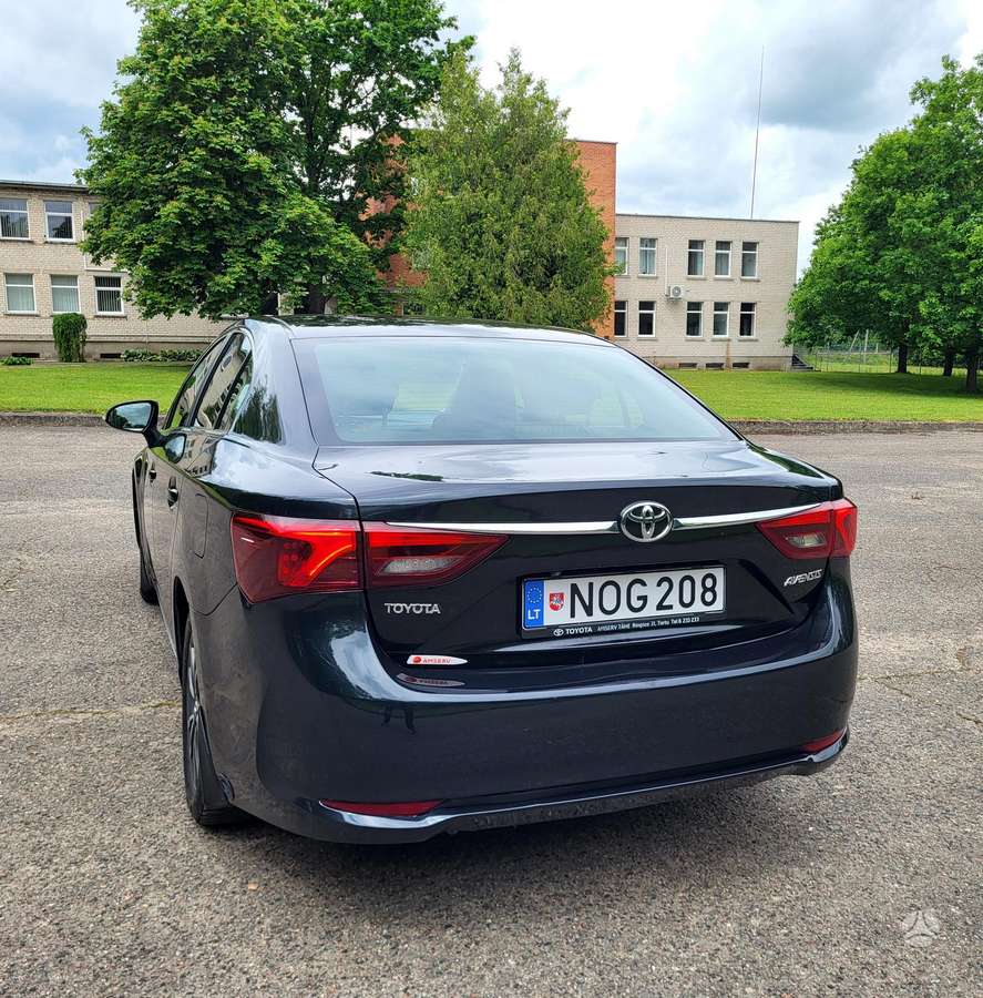 Toyota Avensis - 6
