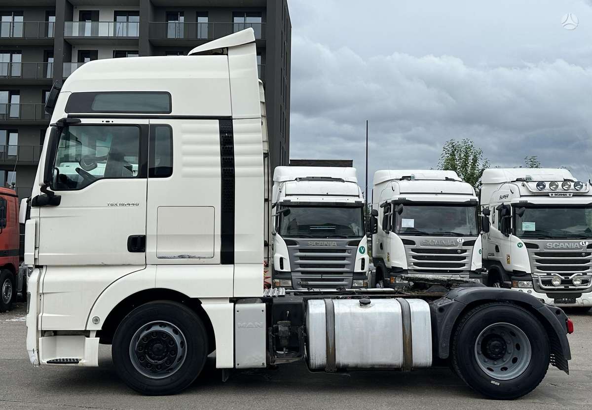 MAN TGX 18.440, single sleeper