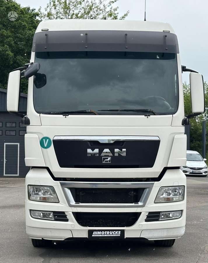 MAN TGX 18.440, single sleeper
