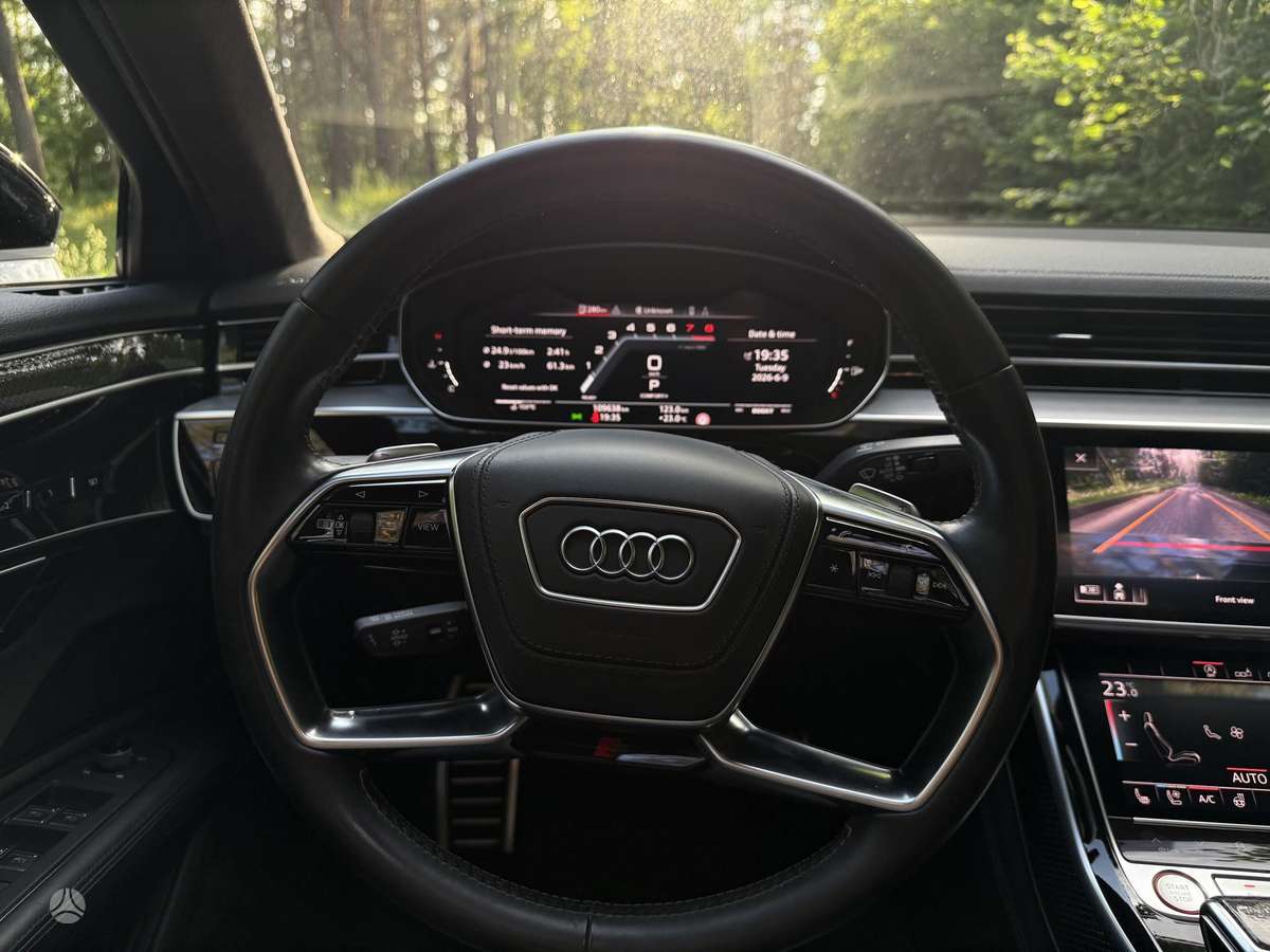 Audi S8, 4.0 l., Седан