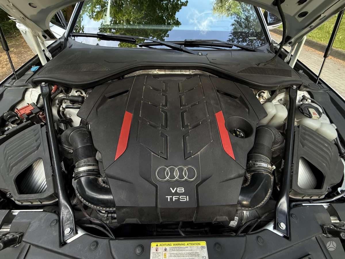 Audi S8, 4.0 l., Седан