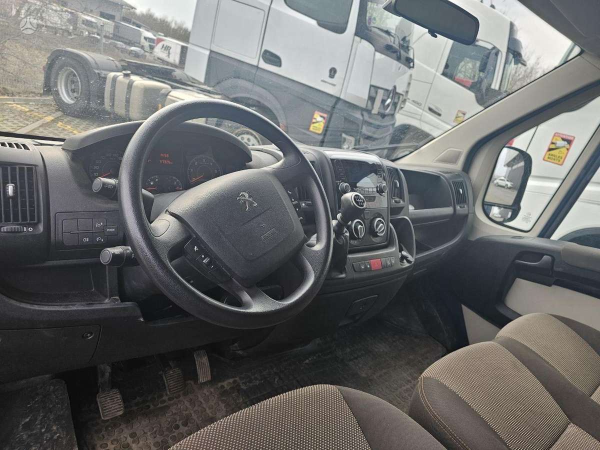 Peugeot Boxer - 2