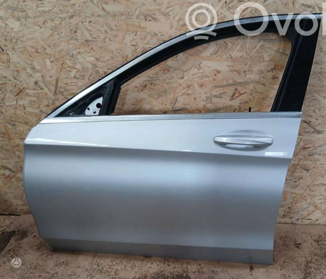 Mercedes-Benz C200, 775 paint code