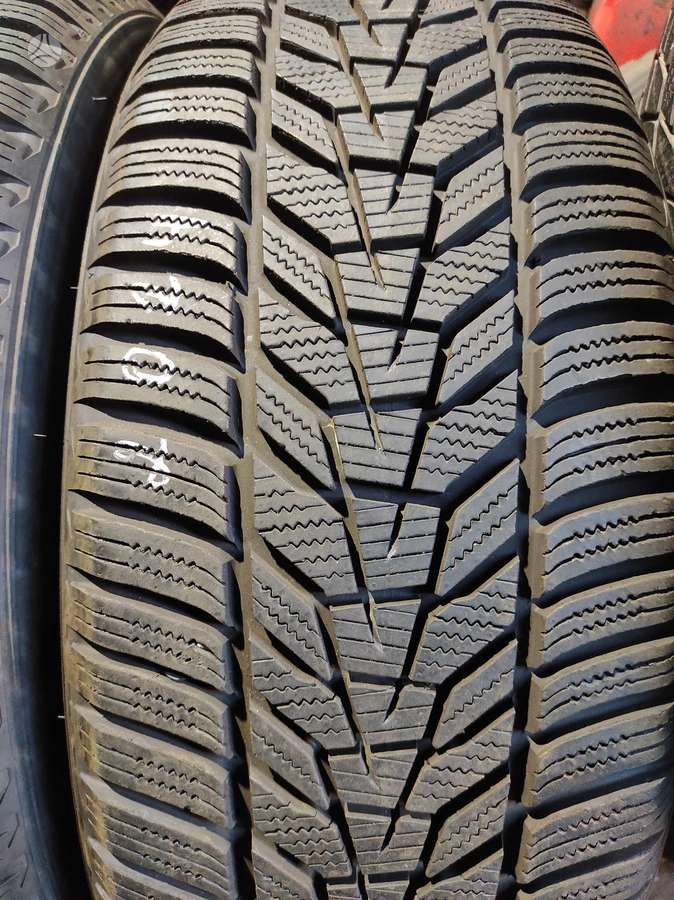 Hankook, summer 235/50 R19