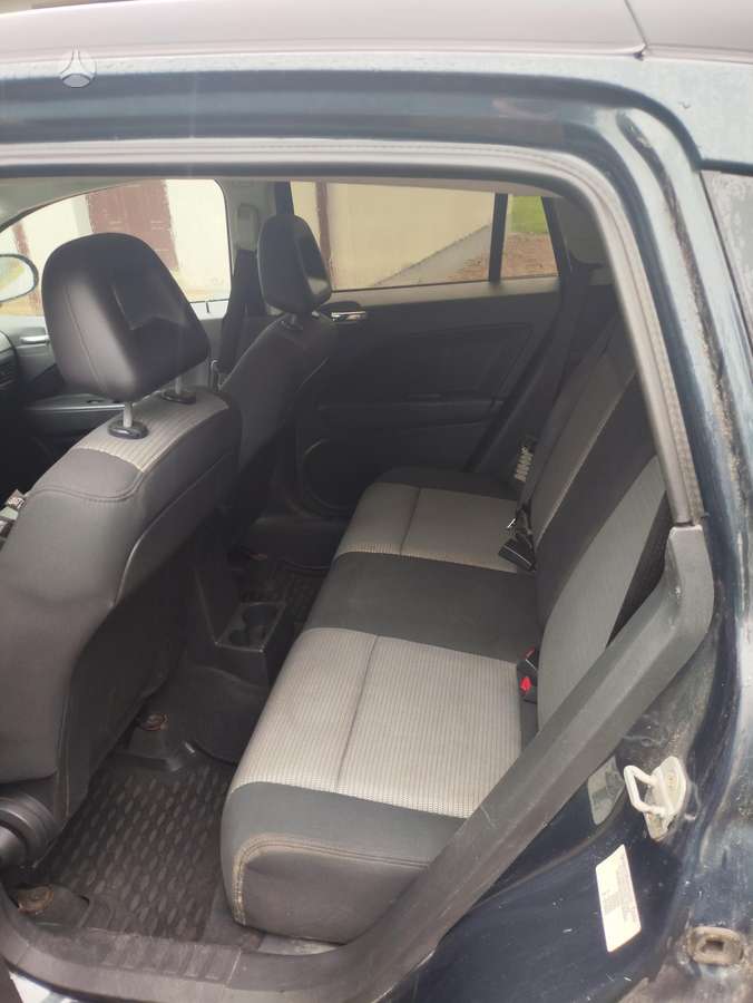 Dodge Caliber, 2.0 l., hatchback