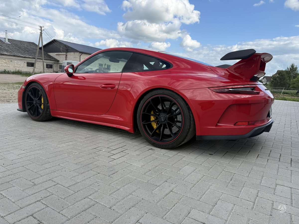 Porsche 911 - 4