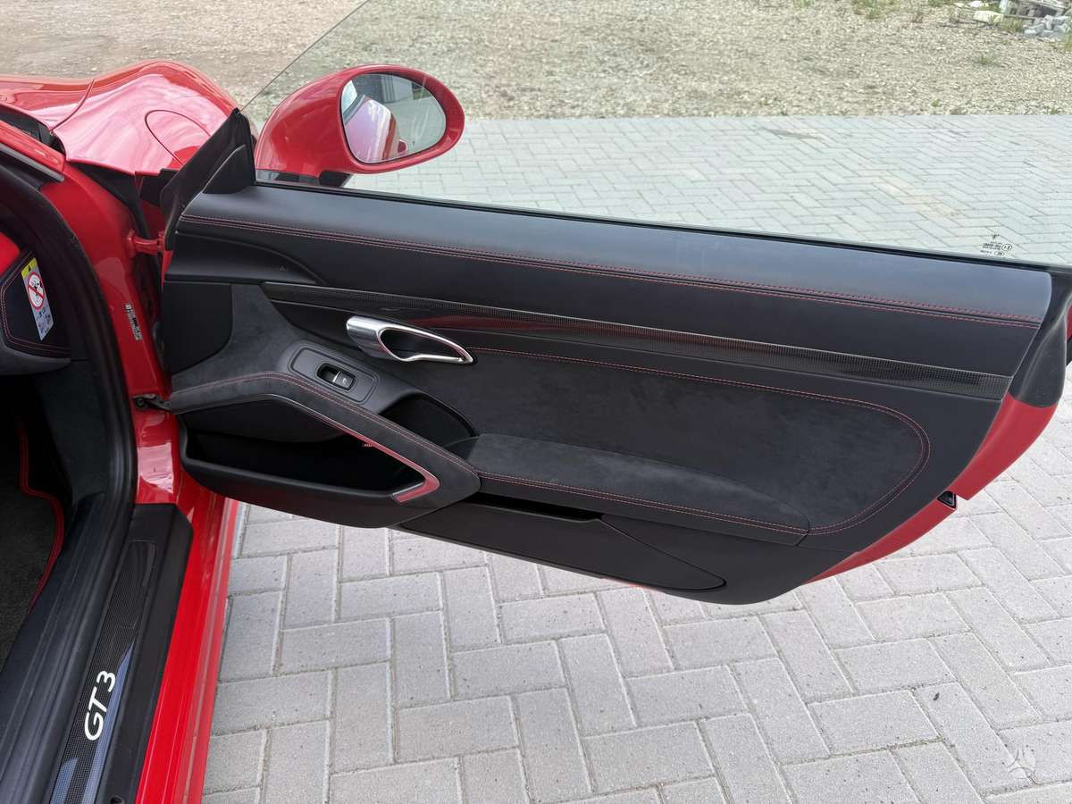 Porsche 911 - 9