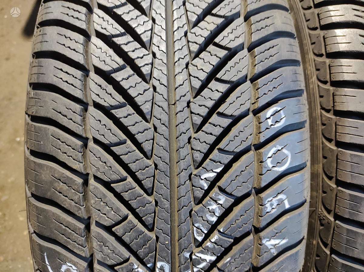 Michelin, vasaras 245/45 R18
