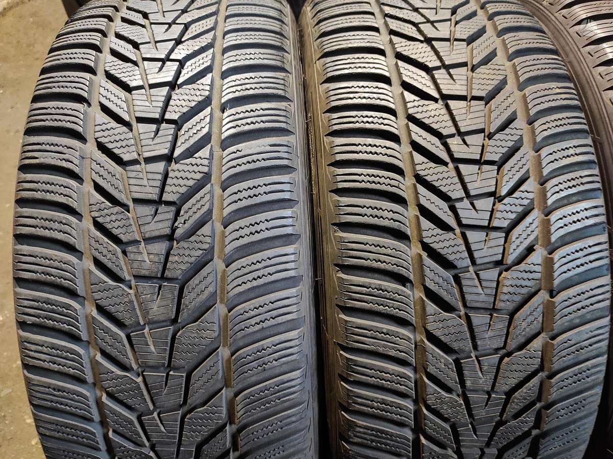 Hankook, winter 235/45 R20