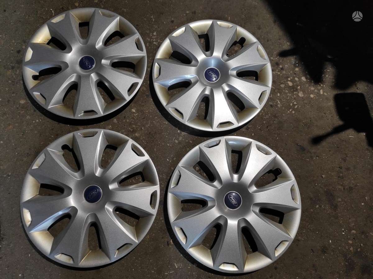 Ford, ratų gaubtai, R16