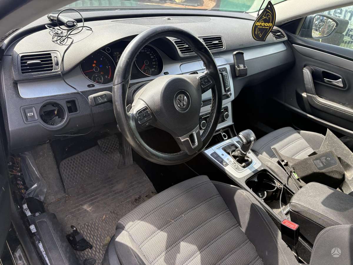 Volkswagen CC 37068366700
