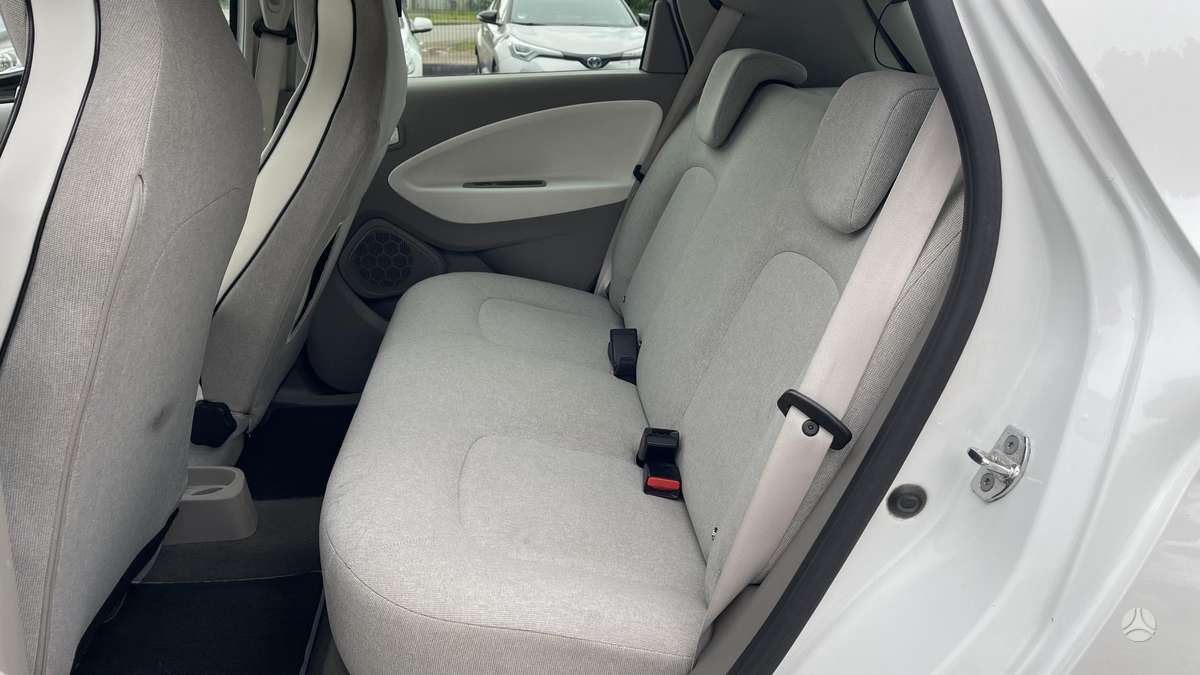 Renault Zoe - 10