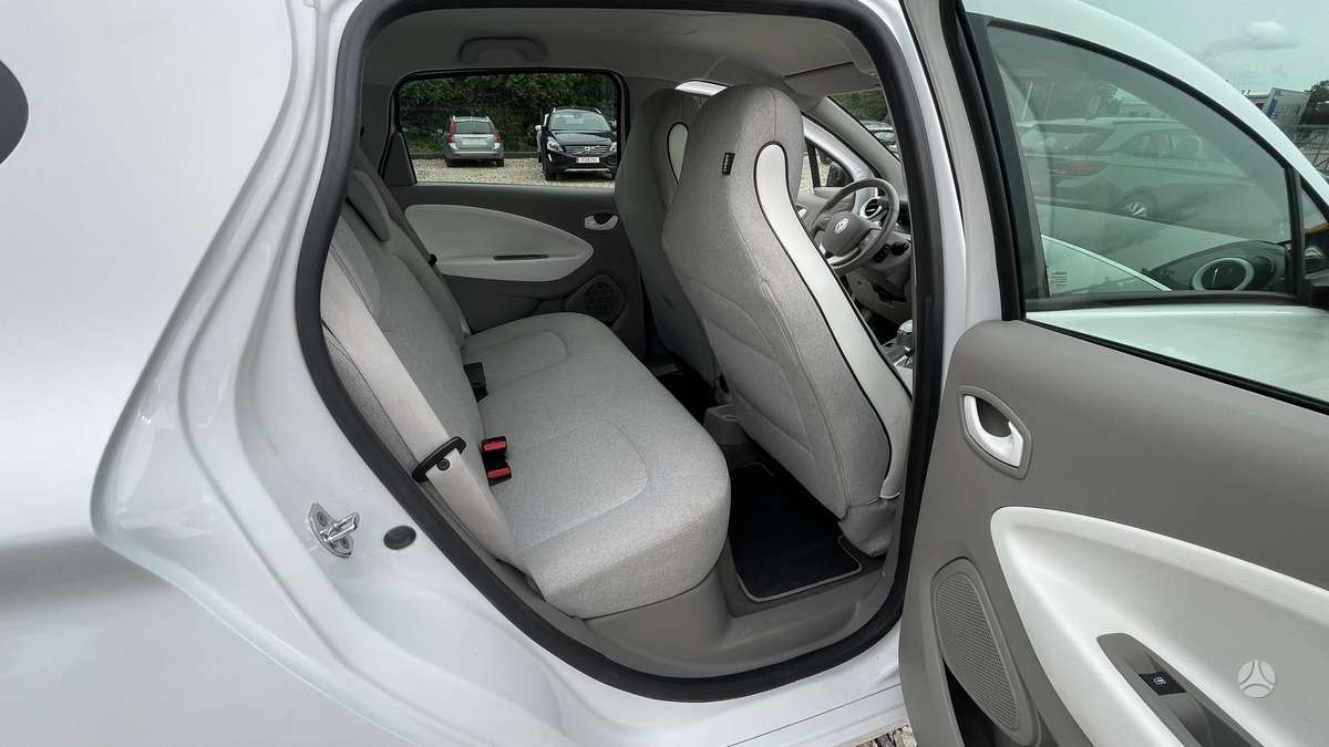 Renault Zoe - 12