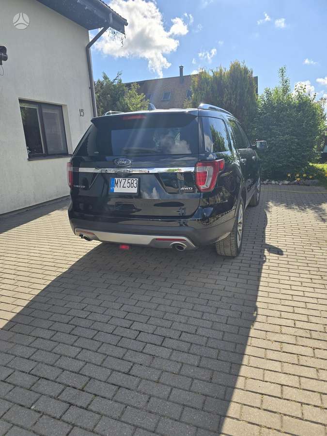 Ford Explorer, 3.5 l., off-road / crossover