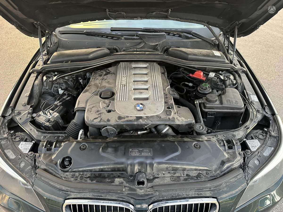 BMW 525, 3.0 l., Универсал